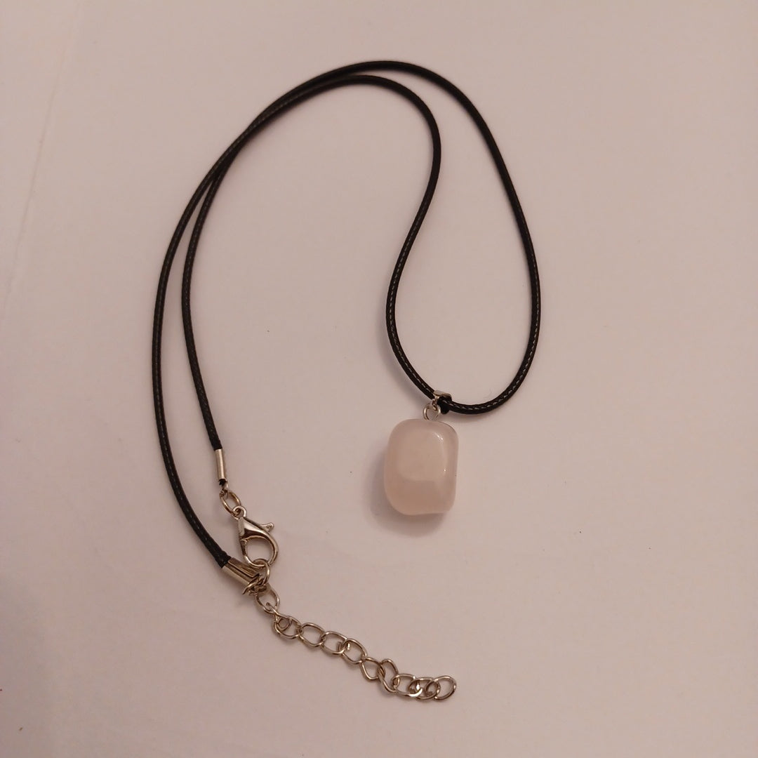 Milky Quartz Pendant with Paracord