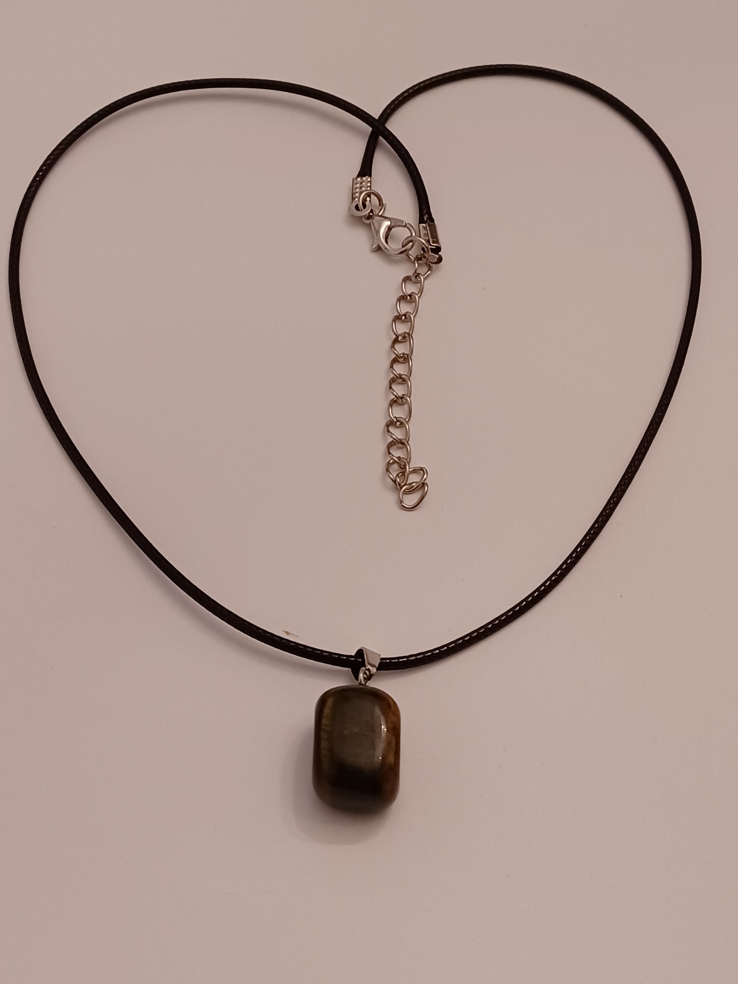Tiger's Eye Pendant with Paracord