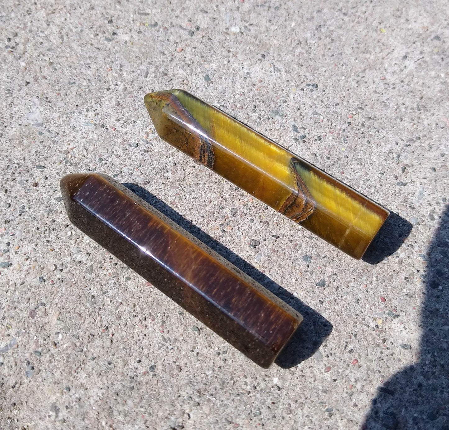 Tiger Eye Points (1 piece)