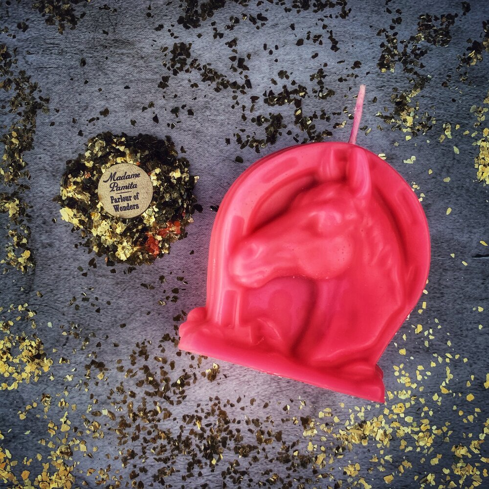 Beeswax Lucky Horseshoe Spell Candle - Luck & Power Magic