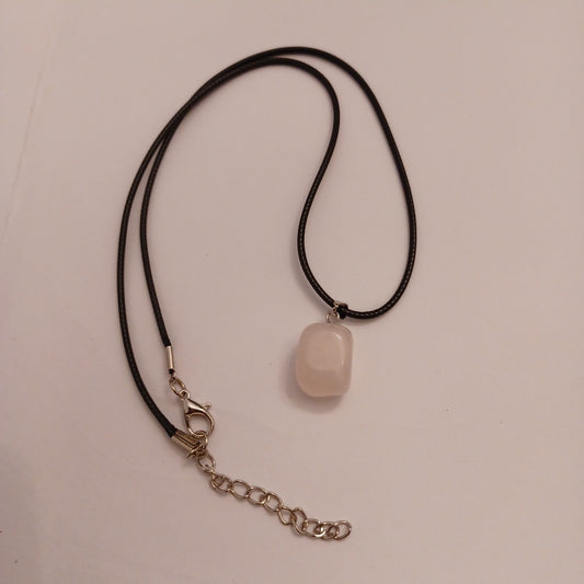 Milky Quartz Pendant with Paracord