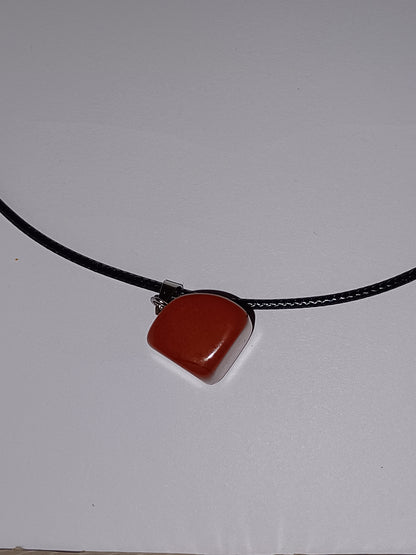 Red Jasper Pendant with Paracord