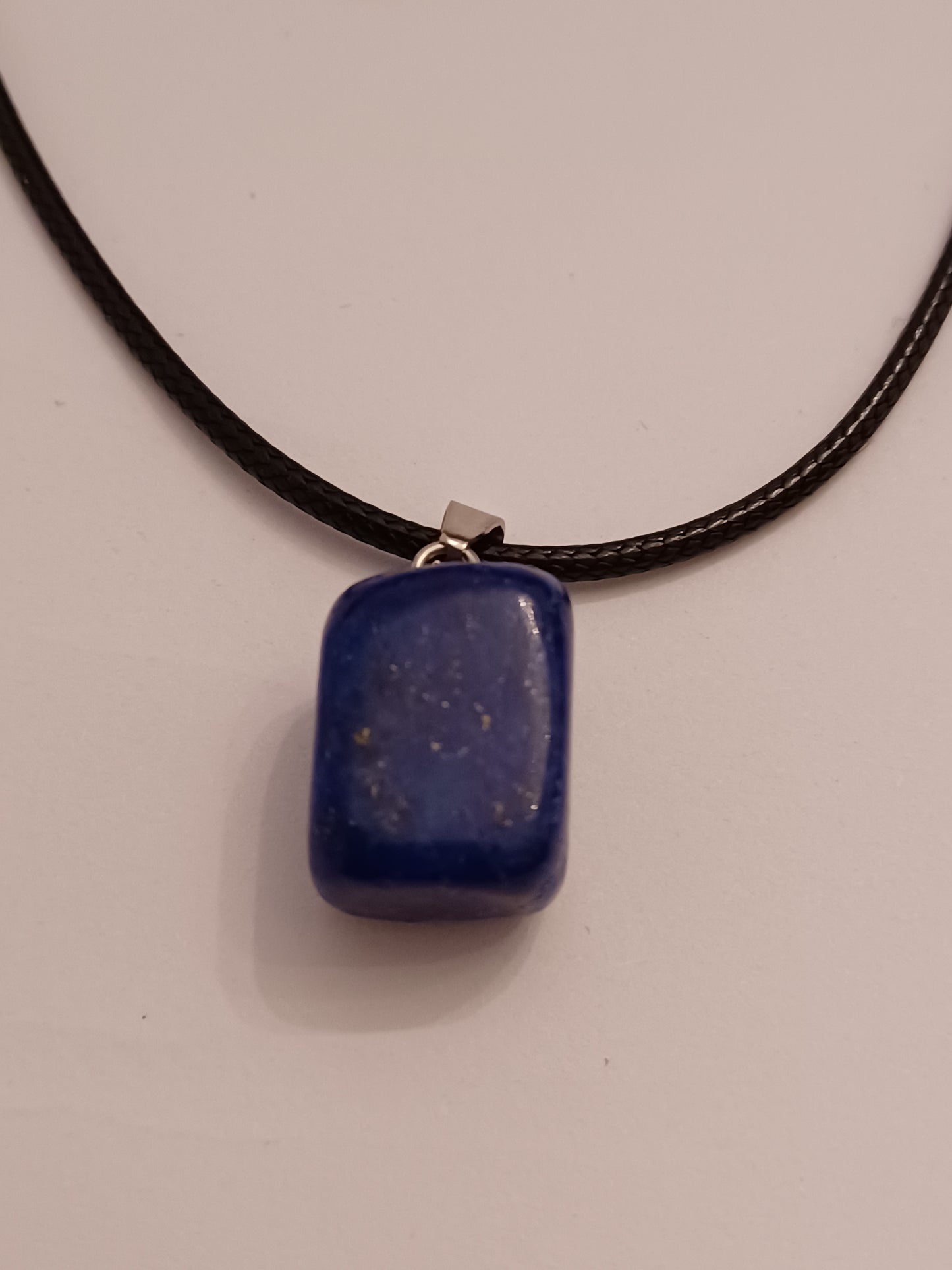 Lapis Lazuli Pendant with Paracord