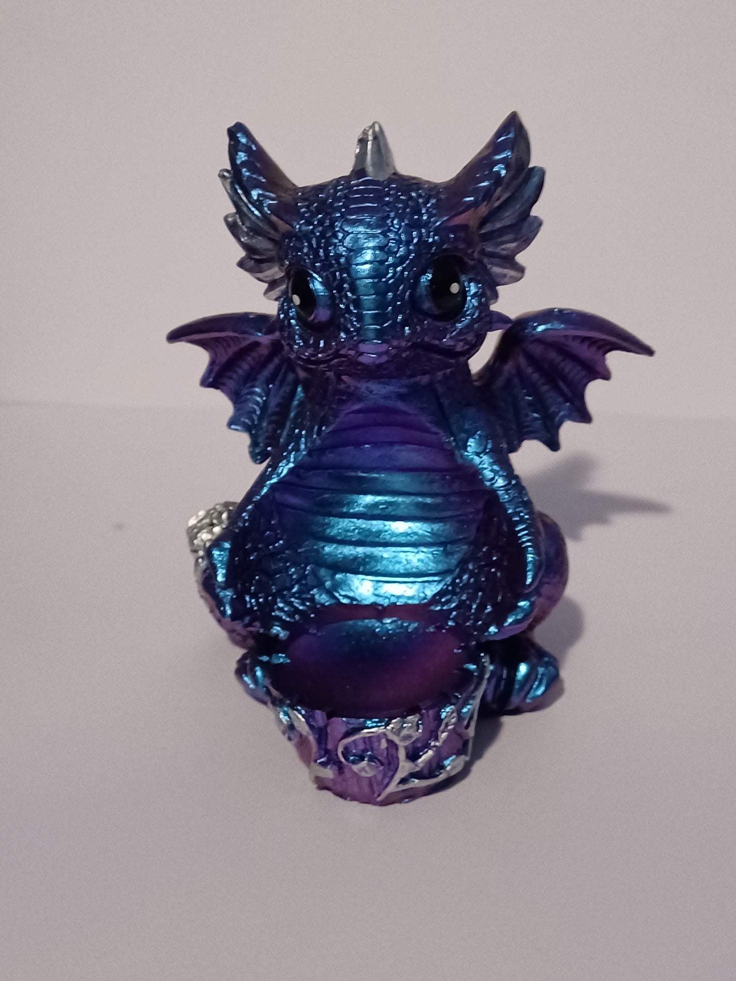 Baby Dragon Sphere Holder
