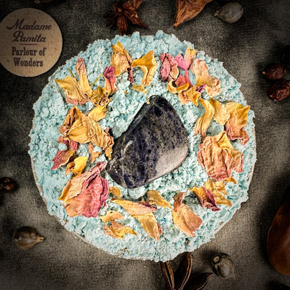 Talk to Me Sachet Powder by Madame Pamita