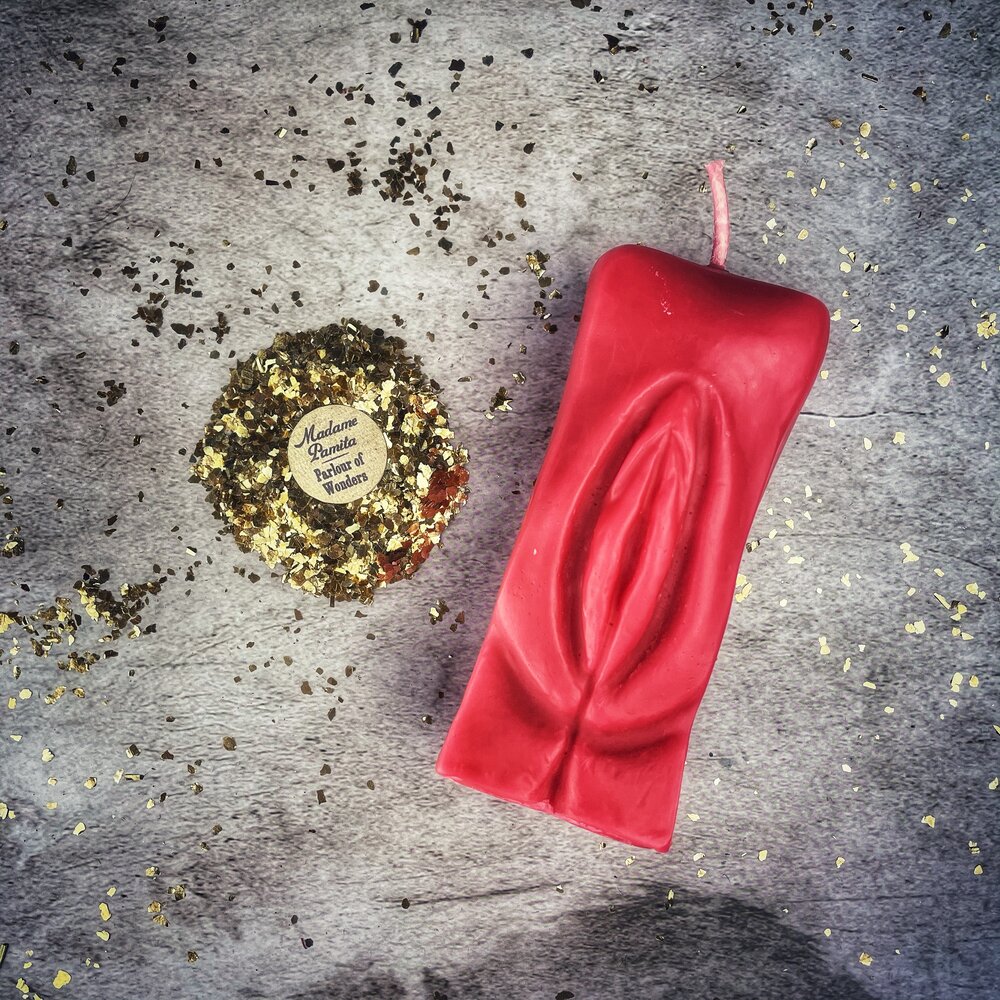Beeswax Yoni Vulva Spell Candle - Passionate Love & Sex Magic