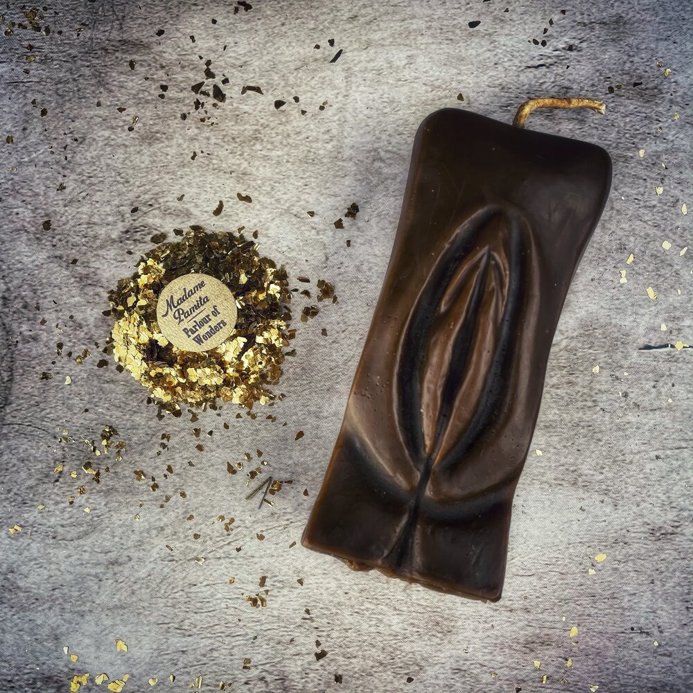 Beeswax Yoni Vulva Spell Candle - Passionate Love & Sex Magic