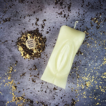 Beeswax Yoni Vulva Spell Candle - Passionate Love & Sex Magic